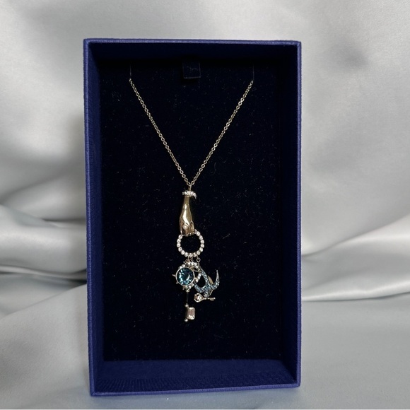 SWAROVSKI Necklace - Picture 3 of 10